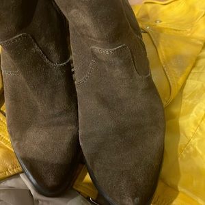 Pierce Steve Madden Boot — Gently Used